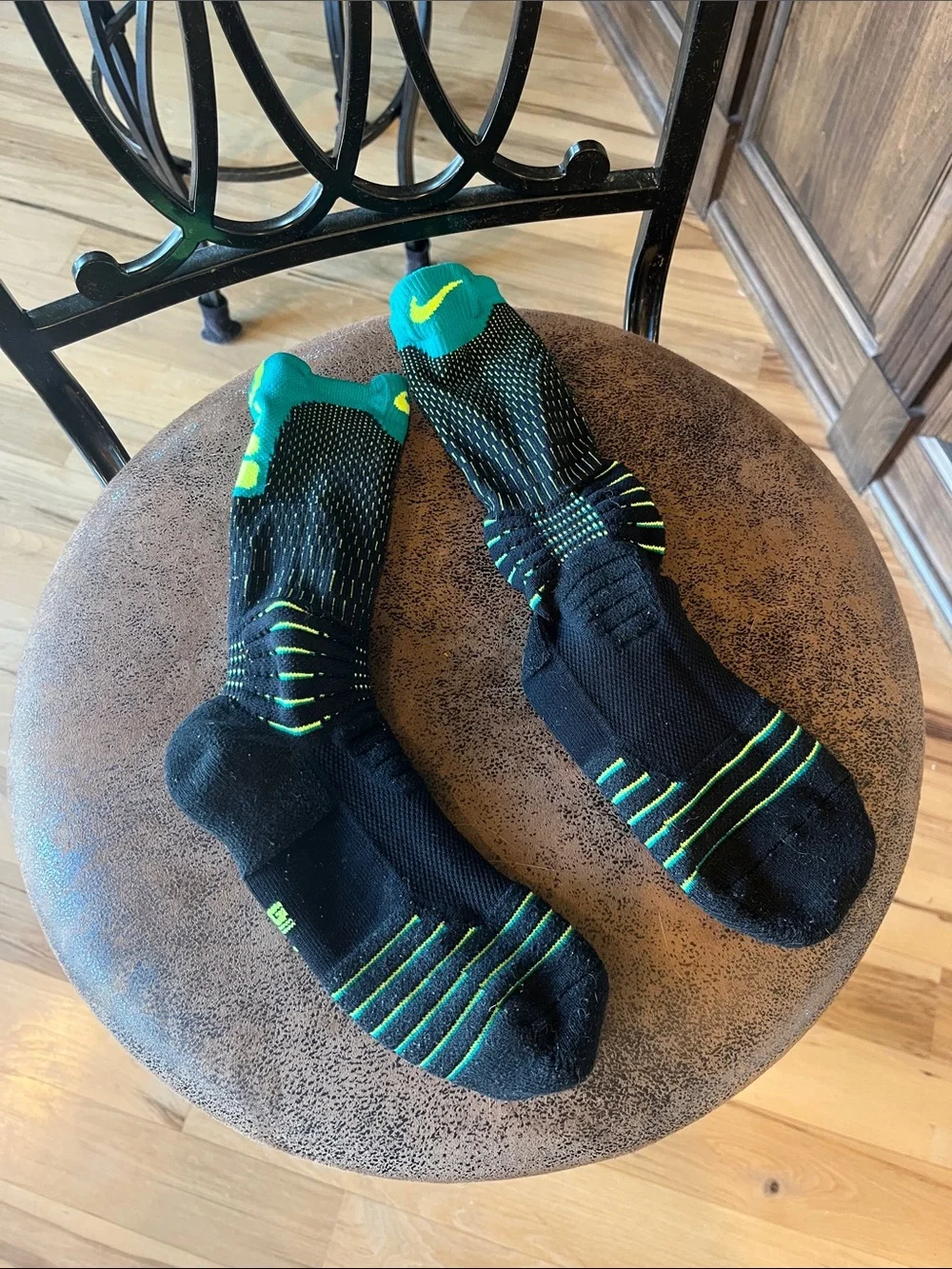 Nike Elite Performance Athletic Crew Black Socks with Teal Cuff and Neon Yellow